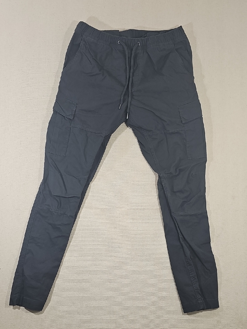 H&M Men's Gray Cargo Joggers with Drawstring Waist